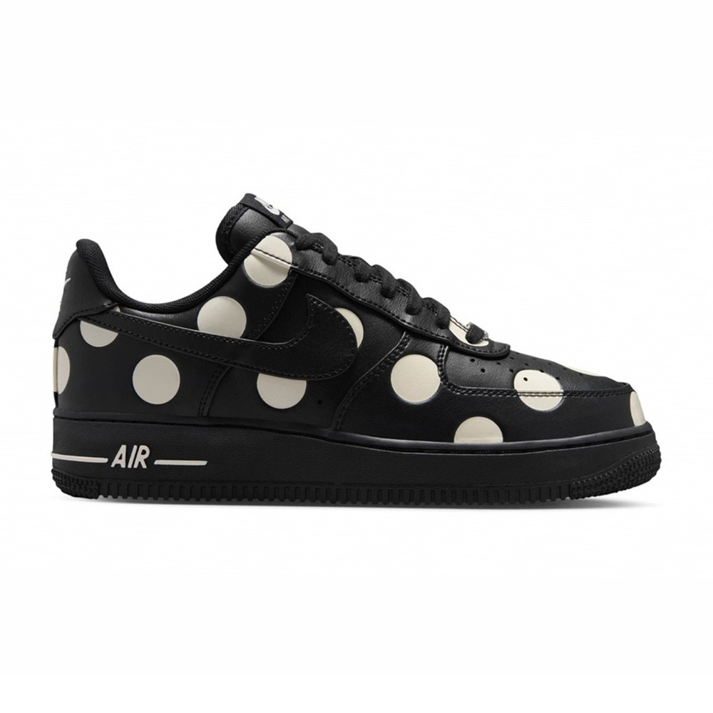 Nike Women's AIR FORCE 1 '07 S - Nike Shoes Air Force 1 recension och pris