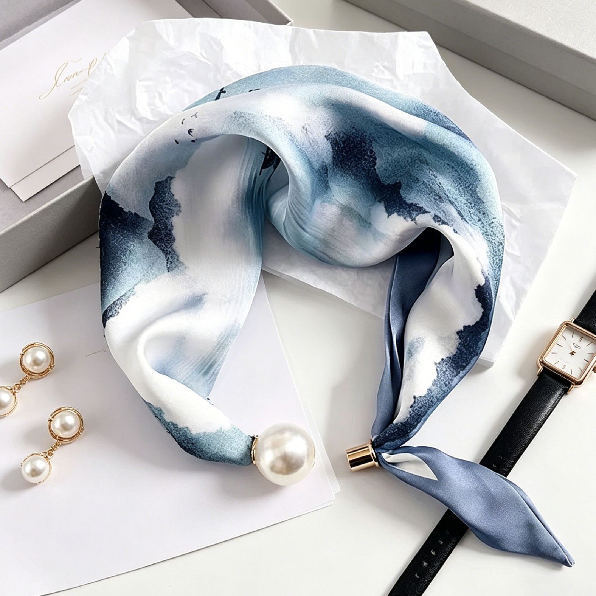 New Paisley Prints Pearl Tail  - Ascot Neck Scarf recension och pris