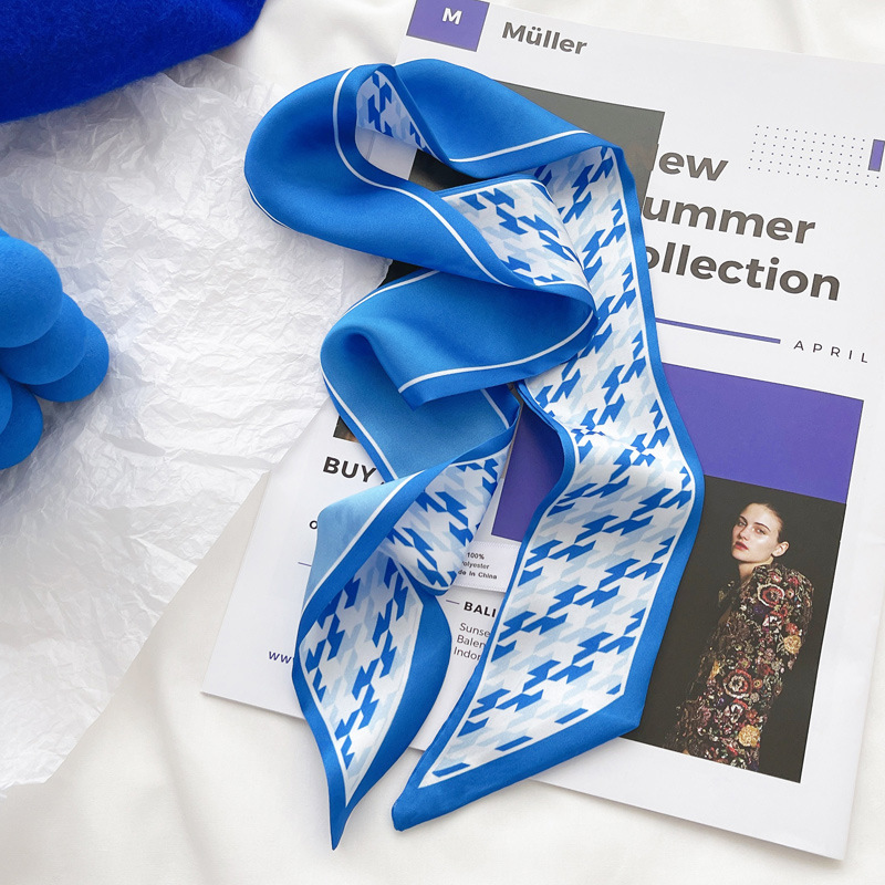 Klein blue silk scarf new chec - Ascot Neck Scarf recension och pris